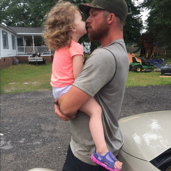 Meet your Posher, Courtney - Picture 4 of 4